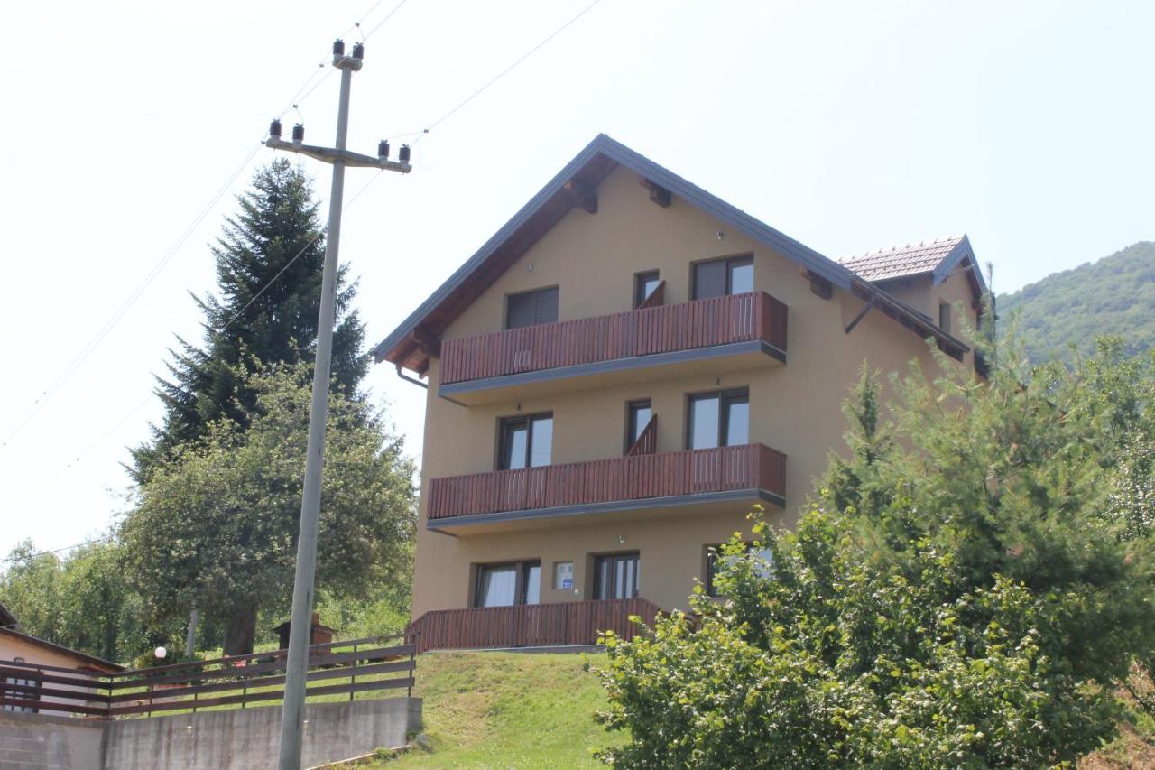 فندق House Stefanac سيليست دريزنيكو المظهر الخارجي الصورة